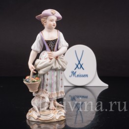 Фигурка девочки из фарфора Пастушка Meissen, Германия, 19 век.