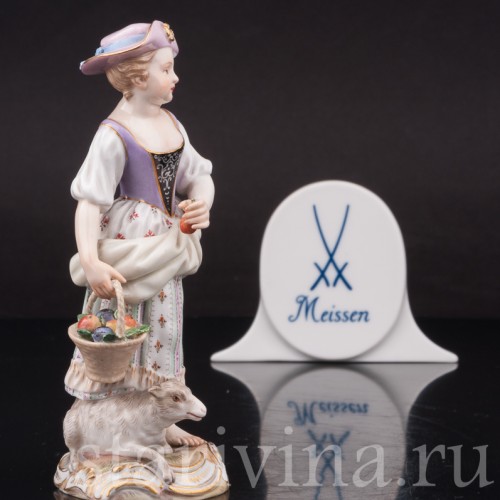 Фигурка девочки из фарфора Пастушка Meissen, Германия, 19 век.