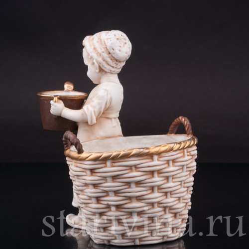 Фарфоровая статуэтка Мальчик с горшком и ложкой, E. A. Muller, Германия, 1890-1927 гг.