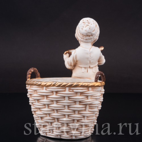 Фарфоровая статуэтка Мальчик с горшком и ложкой, E. A. Muller, Германия, 1890-1927 гг.