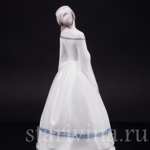 Фарфоровая статуэтка Девушка с розами, Rosenthal, Германия, 1913-14 гг.