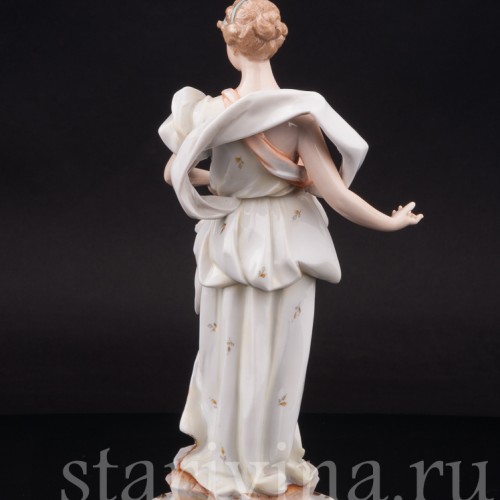 Фарфоровая статуэтка девушки Знаки зодиака, Овен, Volkstedt, Германия, кон. 19 в.