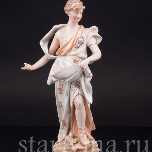 Фарфоровая статуэтка девушки Знаки зодиака, Овен, Volkstedt, Германия, кон. 19 в.