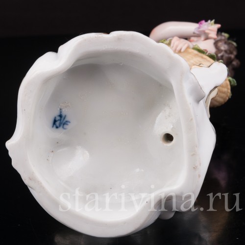 Фарфоровая фигурка Девочка с корзиной цветов, Karl Ens, Германия, нач. 20 в.