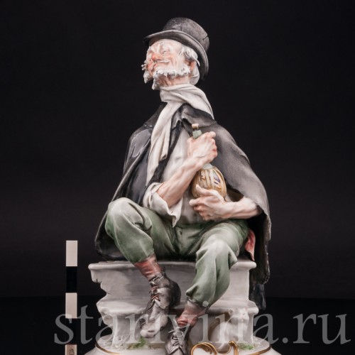 Фарфоровая статуэтка Старик с бутылкой, Giuseppe Cappe, Италия, сер. 20 в.