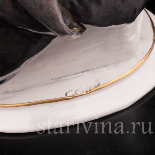 Фарфоровая статуэтка Старик с бутылкой, Giuseppe Cappe, Италия, сер. 20 в.