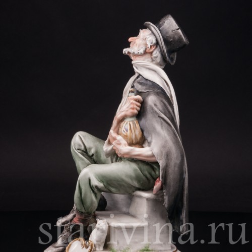 Фарфоровая статуэтка Старик с бутылкой, Giuseppe Cappe, Италия, сер. 20 в.