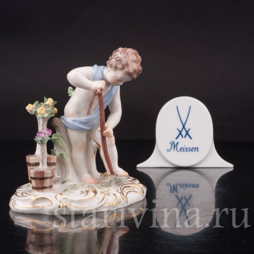 Статуэтка из фарфора Аллегория земли, путти с лопатой, Meissen, Германия, 1951 г.