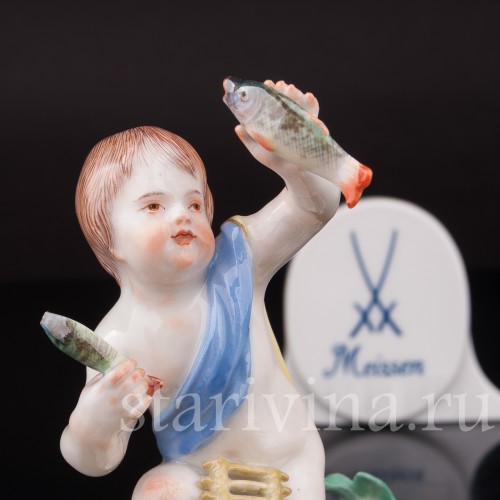 Фарфоровая статуэтка Аллегория воды, путти с рыбой, Meissen, Германия, 1951 г.