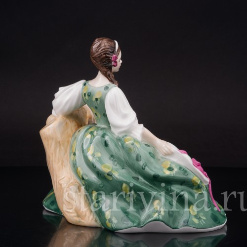 Фарфоровая фигурка Элиза, девушка со шляпой в зеленом платье, Royal Doulton, Великобритания, 1971 г.