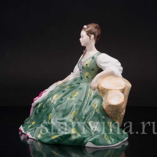 Фарфоровая фигурка Элиза, девушка со шляпой в зеленом платье, Royal Doulton, Великобритания, 1971 г.