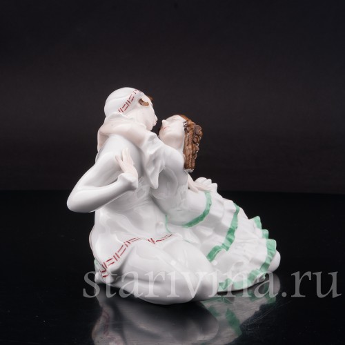 Фарфоровая статуэтка Поцелуй, Пьеро и Пьеретта Hutschenreuther, Германия, 1920-38 гг.