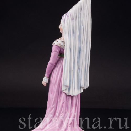 Фарфоровая статуэтка Дама в бургундском платье, Carl Thieme, Германия, перв. пол. 20 в.