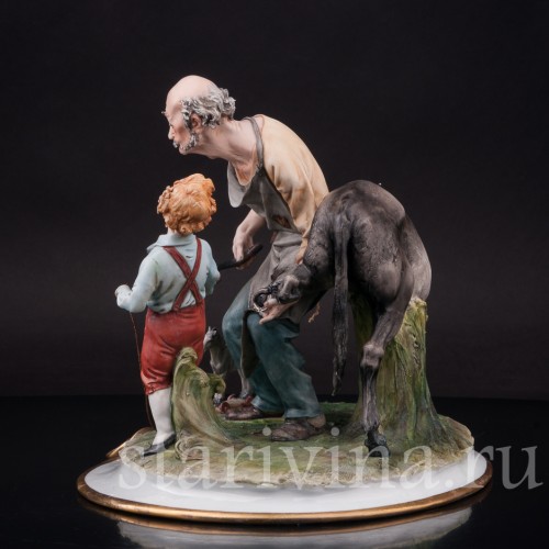 Фарфоровая композиция Кузнец и мальчик, Capodimonte, Италия, сер. 20 в.