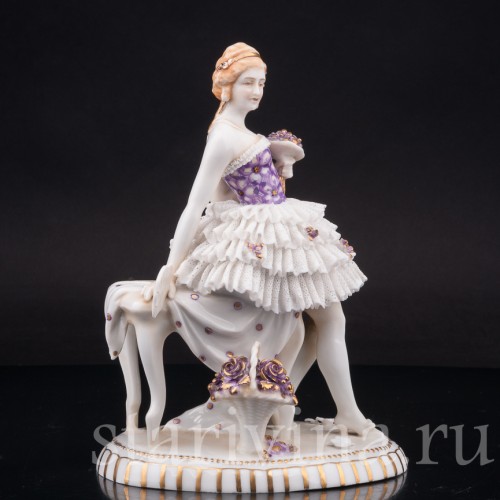 Фарфоровая статуэтка Девушка с веером и букетом цветов, кружевная, E. A. Muller, Германия, нач. 20 в.
