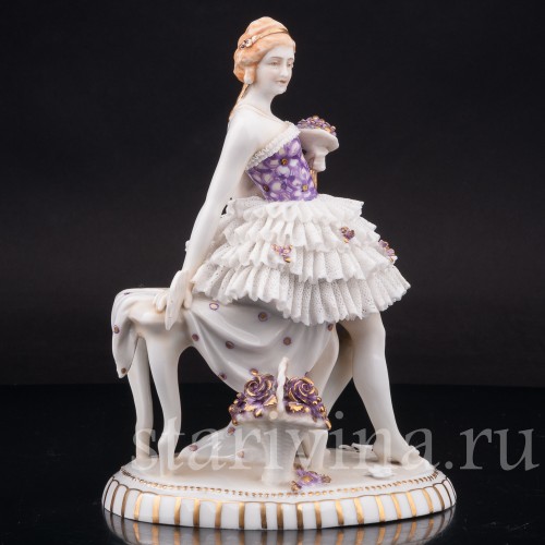 Фарфоровая статуэтка Девушка с веером и букетом цветов, кружевная, E. A. Muller, Германия, нач. 20 в.