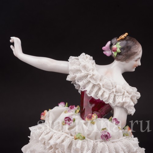Фарфоровая статуэтка балерины Фанни Эльслер, кружевная, Volkstedt, Германия, до 1935 г.
