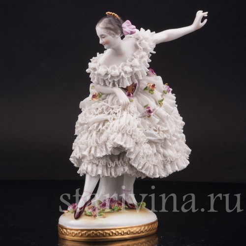 Фарфоровая статуэтка балерины Фанни Эльслер, кружевная, Volkstedt, Германия, до 1935 г.