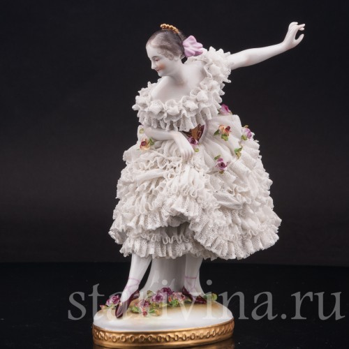 Фарфоровая статуэтка балерины Фанни Эльслер, кружевная, Volkstedt, Германия, до 1935 г.