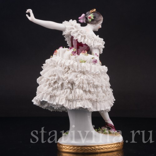 Фарфоровая статуэтка балерины Фанни Эльслер, кружевная, Volkstedt, Германия, до 1935 г.