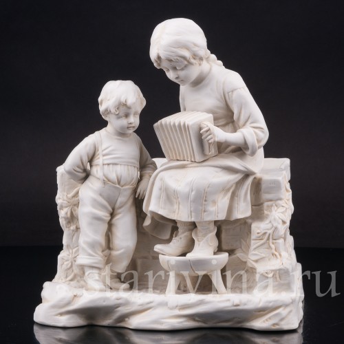 Фарфоровая статуэтка "Поиграй мне на гармошке!", Volkstedt, Германия, кон. 19 - нач. 20 вв.