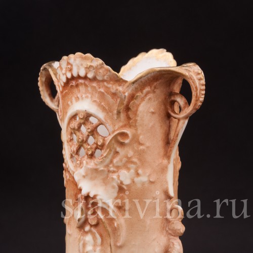 Ваза из фарфора Алые астры, Ernst Wahliss, Австрия, нач. 20 в.