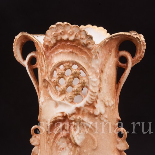 Ваза из фарфора Алые астры, Ernst Wahliss, Австрия, нач. 20 в.