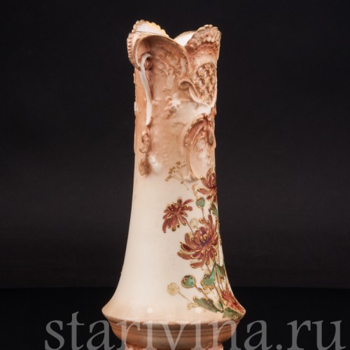 Ваза из фарфора Алые астры, Ernst Wahliss, Австрия, нач. 20 в.