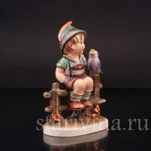 Фигурка из фарфора Мальчик с птичкой Goebel, Германия, 1964-72 гг.