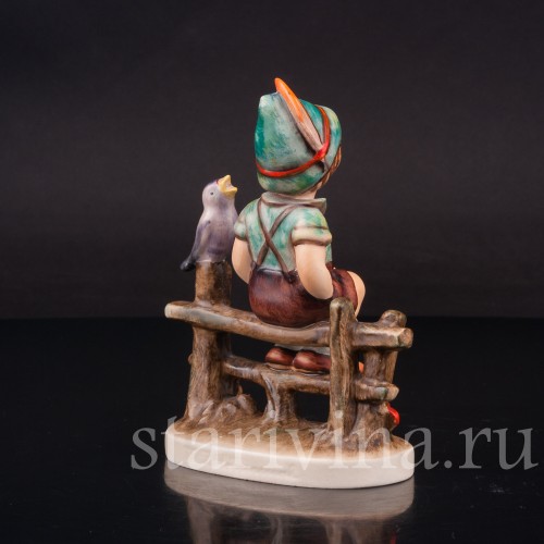 Фигурка из фарфора Мальчик с птичкой Goebel, Германия, 1964-72 гг.