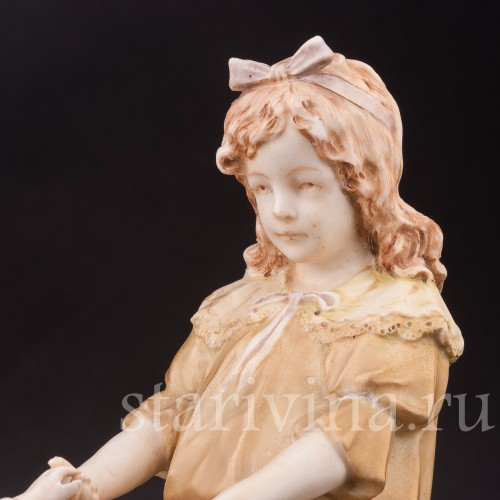 Фарфоровая статуэтка Детство, Ernst Wahliss, Австрия, 1900 гг.