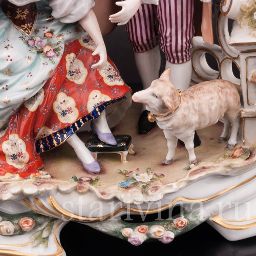 Фарфоровая композиция Сценка под яблоней, Sitzendorf, Германия, кон. 19 - нач. 20 в.