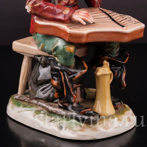 Статуэтка из фарфора Странствующий музыкант с цимбалами, Ernst Bohne Sohne, Германия, нач. 20 в.