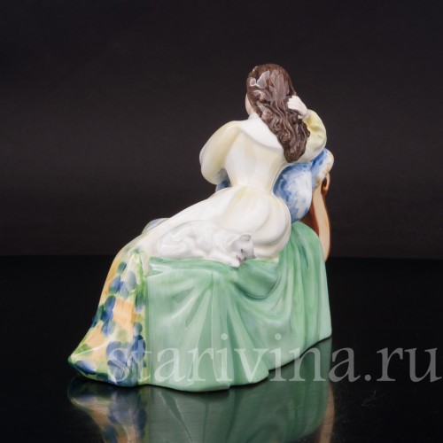 Фигурка из фарфора Уединение, девушка, читающая книгу, Royal Doulton, Великобритания, 1976-83 гг.