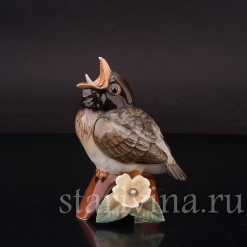 Фигурка птицы из фарфора Птенец дрозда на разбитом горшке Hutschenreuther, Германия, 1970 гг.