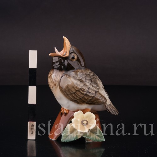 Фигурка птицы из фарфора Птенец дрозда на разбитом горшке Hutschenreuther, Германия, 1970 гг.