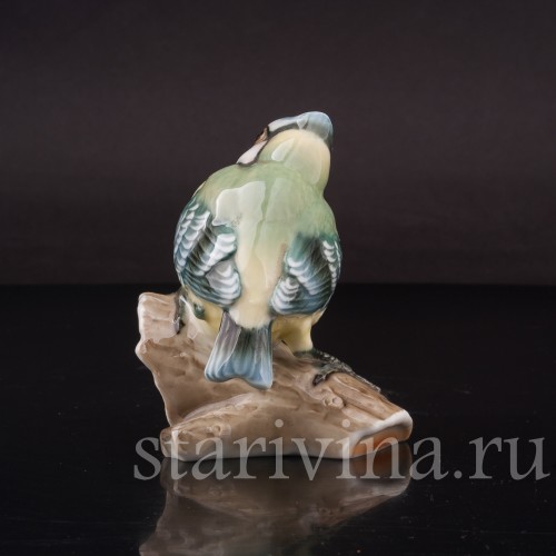 Фигурка птицы из фарфора Птенец лазоревки с гусеницей, Hutschenreuther, Германия, 1970 гг.