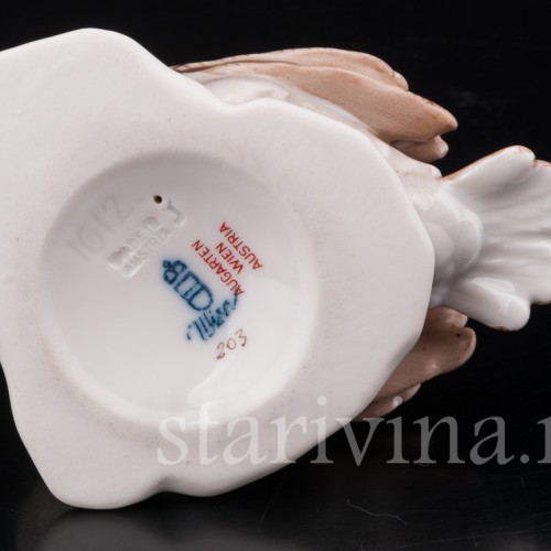 Фигурка птицы из фарфора Птенец воробья Augarten, Австрия, вт. пол. 20 в.