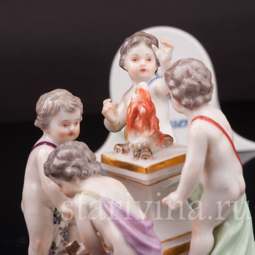 Фарфоровая фигурка Аллегория зимы, путти у огня, миниатюра, Meissen, Германия, сер. 19 - нач. 20 вв.