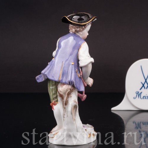 Фарфоровая статуэтка Мальчик с лейкой, Meissen, Германия, пер. пол. 20 в.