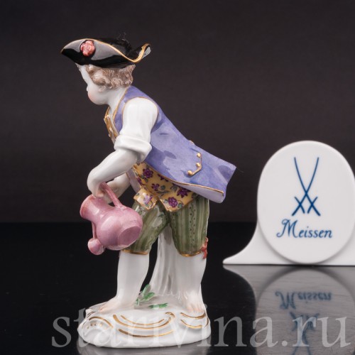 Фарфоровая статуэтка Мальчик с лейкой, Meissen, Германия, пер. пол. 20 в.