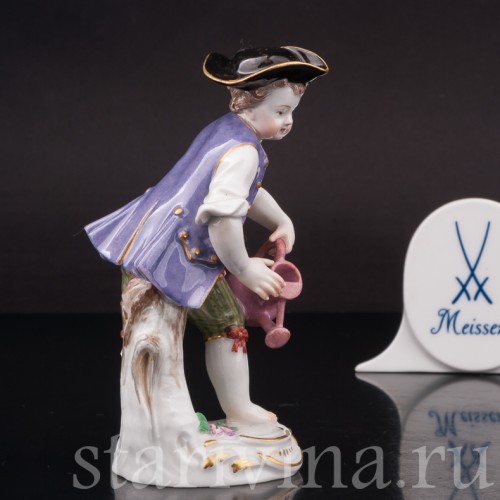 Фарфоровая статуэтка Мальчик с лейкой, Meissen, Германия, пер. пол. 20 в.