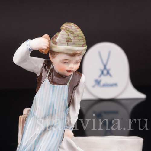 Фарфоровая статуэтка Мальчик и гуси Meissen, Германия, кон. 19  - нач. 20 в..