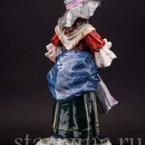 Фарфоровая статуэтка Женщина с гитарой и ребёнком, Ernst Bohne Sohne, Германия, нач. 20 века.