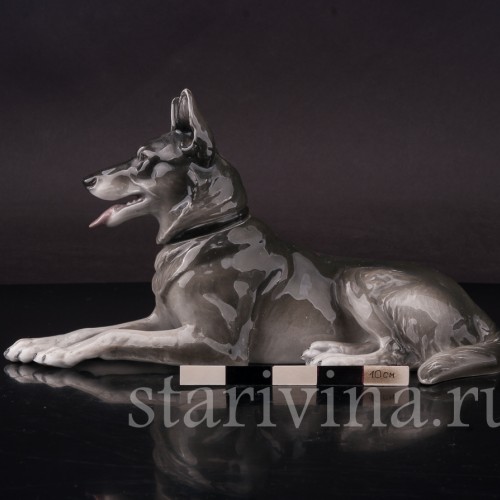 Фигурка собаки из фарфора Лежащая овчарка Heubach, Германия, нач. 20 в.