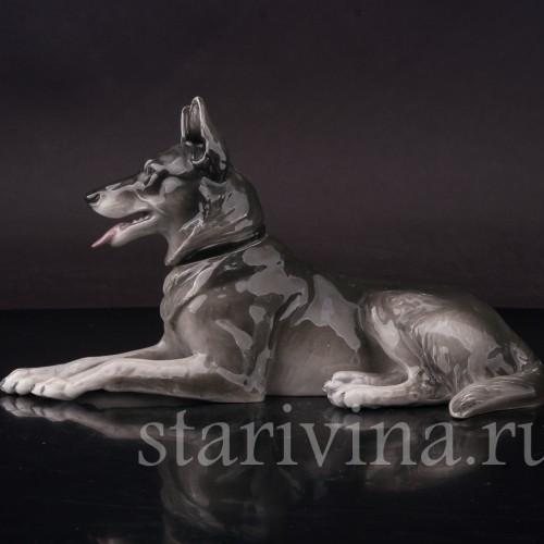 Фигурка собаки из фарфора Лежащая овчарка Heubach, Германия, нач. 20 в.