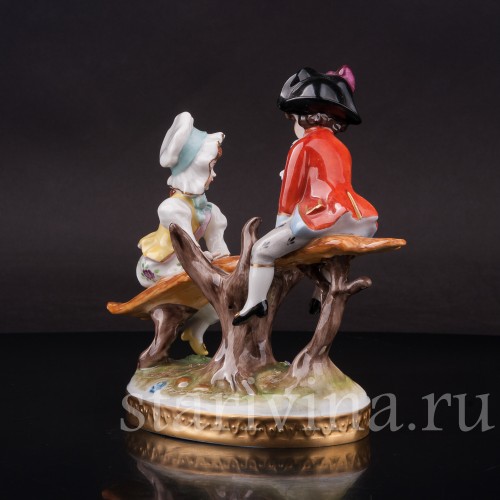 Фарфоровая фигурка Дети на качелях, Volkstedt, Германия, вт. пол. 20 в.