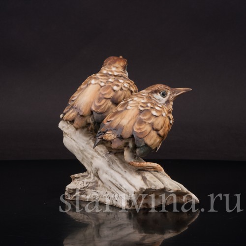 Фигурка птиц из фарфора Птенцы чёрного дрозда Tay, Италия, сер. 20 века.