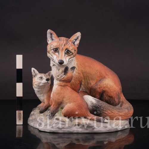 Фигурка из фарфора Лиса с лисятами, Boehm, Англия, кон. 20 в.