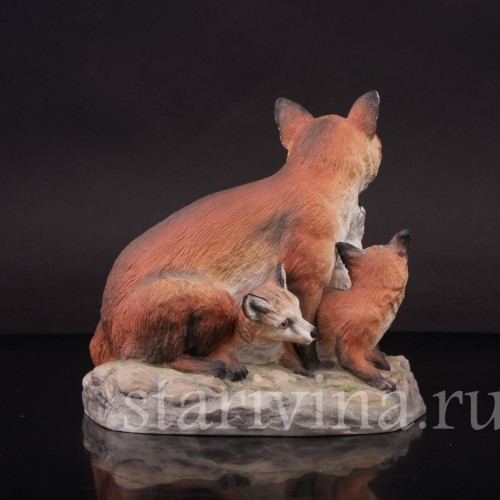 Фигурка из фарфора Лиса с лисятами, Boehm, Англия, кон. 20 в.